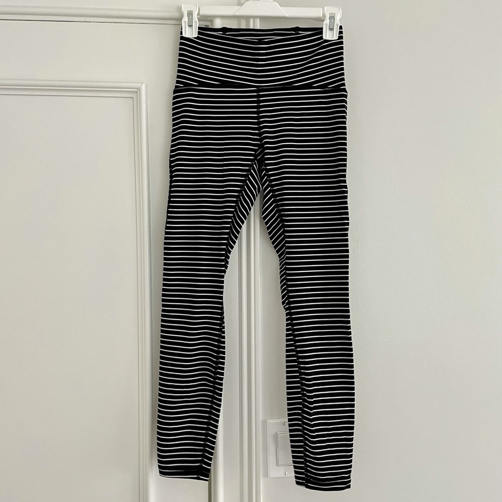 Lululemon high rise 25”
